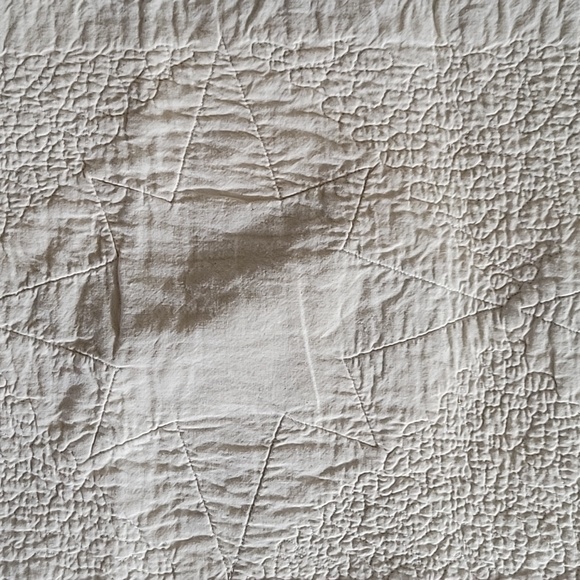 Handcrafted Quilted Table Runner - Picture 6 of 7